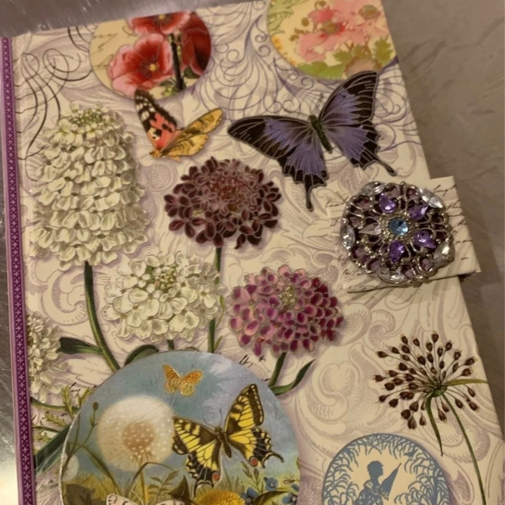 Journal with magnetic closure. New. Never used.